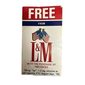 Vintage 1976 L&M Cigarettes Bicentennial Double Flag Enamel Pin Original Card